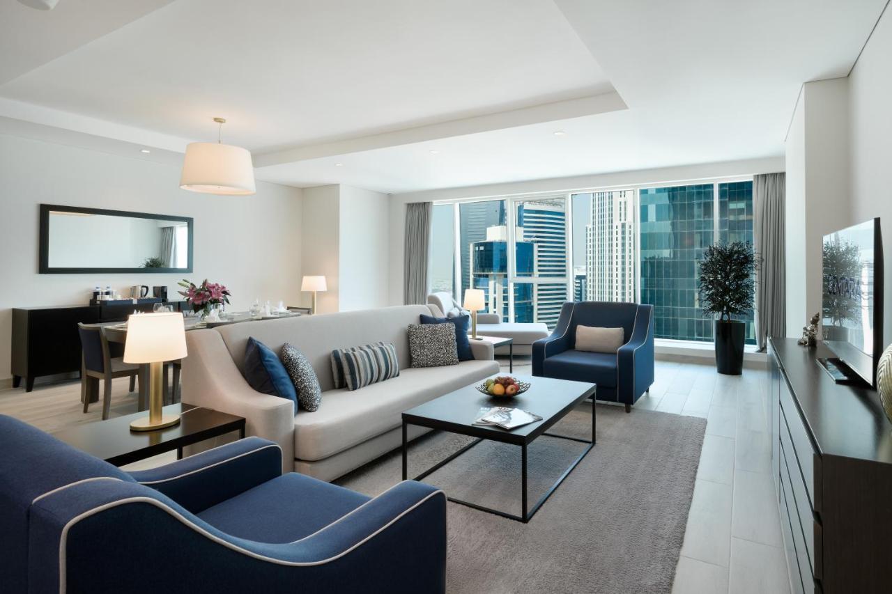 Centara West Bay Hotel&Residences Doha Exterior foto A living room in a typical apartment